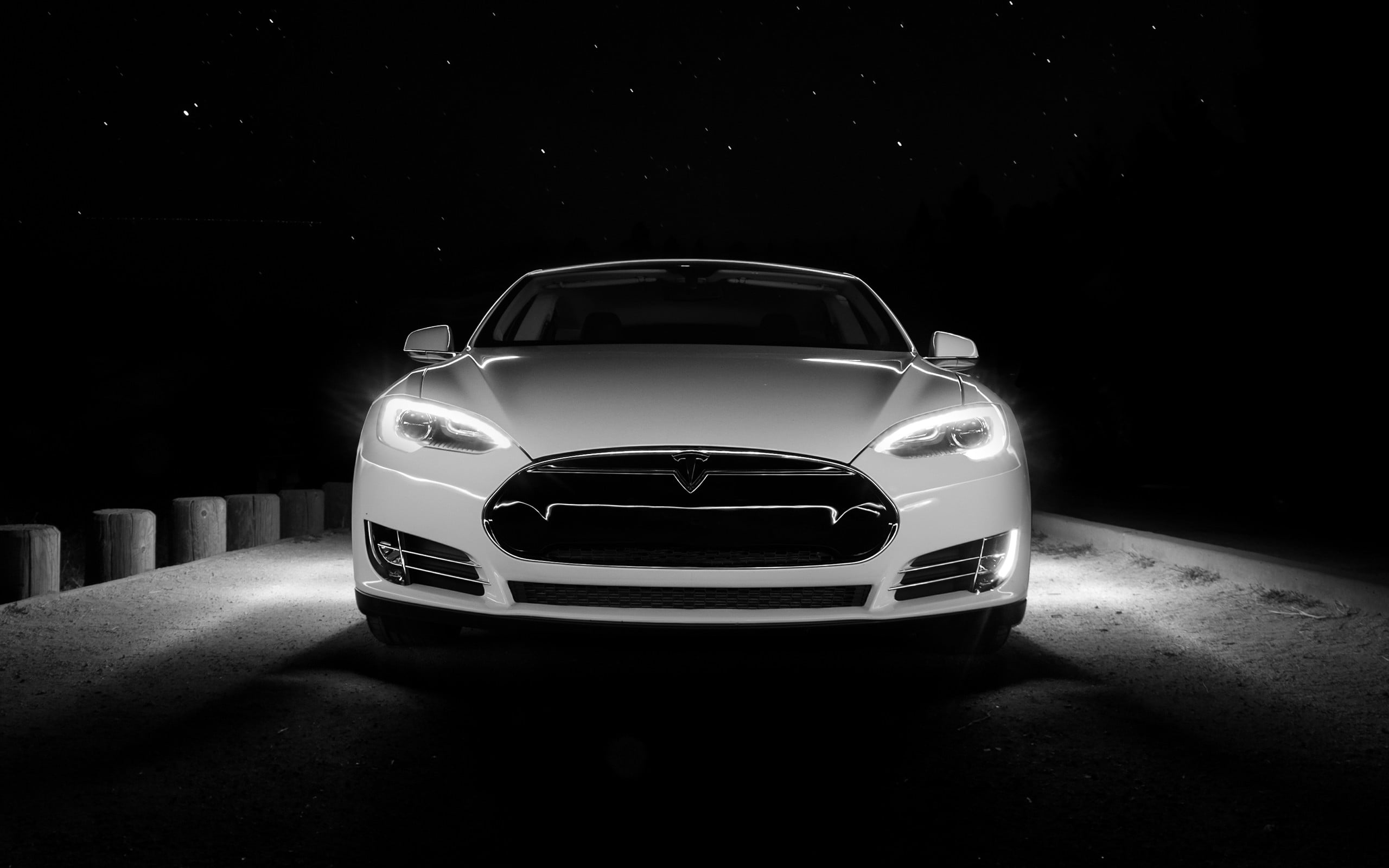 Tesla model S dimensioni